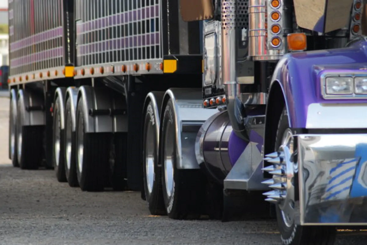 تفاوت لاستیک باری و سواری تفاوت لاستیک باری و سواری